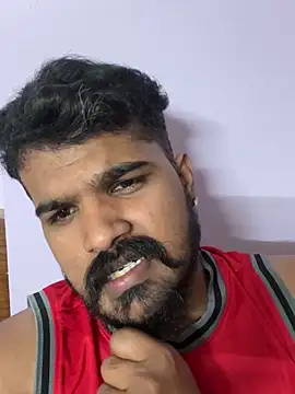 Snapshot of vinay1018 chatting on June 18, 8:03 pm vinay1018 online show from June 18, 8:03 pm