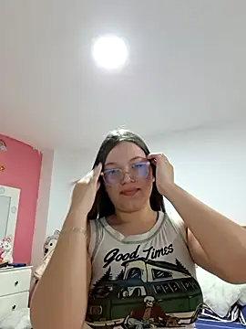 zoe gm online show from June 13, 11:56 pm