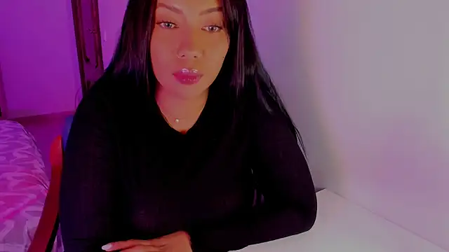 NicolePasqualott online show from February 13, 6:30 pm