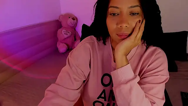 NicolePasqualott online show from November 17, 8:24 pm