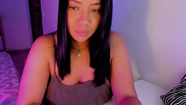 NicolePasqualott online show from May 14, 6:38 pm