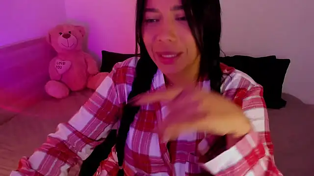 NicolePasqualott online show from December 1, 5:36 pm