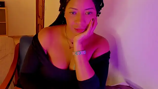 Snapshot of NicolePasqualott chatting on October 18, 7:16 pm NicolePasqualott online show from October 18, 7:16 pm
