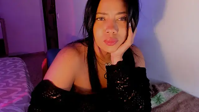 Snapshot of NicolePasqualott chatting on June 19, 7:41 pm NicolePasqualott online show from June 19, 7:41 pm