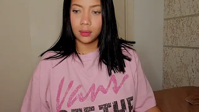 NicolePasqualott online show from March 1, 7:58 pm