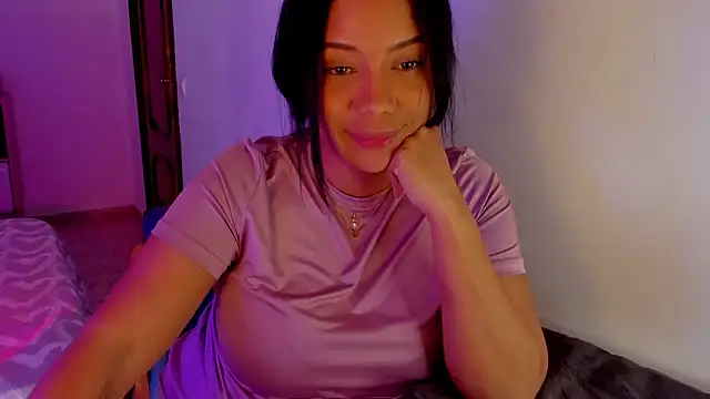 NicolePasqualott online show from January 15, 9:18 pm