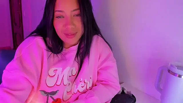 NicolePasqualott online show from February 10, 9:25 pm