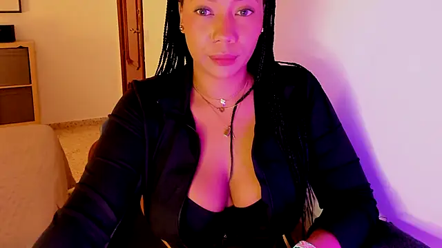 Snapshot of NicolePasqualott chatting on October 5, 7:37 pm NicolePasqualott online show from October 5, 7:37 pm