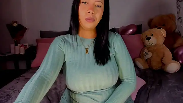 Snapshot of NicolePasqualott chatting on March 1, 11:04 pm NicolePasqualott online show from March 1, 11:04 pm