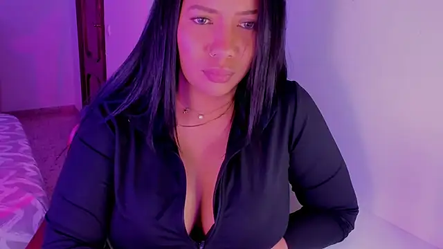 NicolePasqualott online show from February 5, 6:48 pm