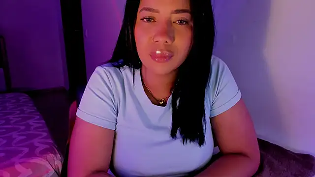 NicolePasqualott online show from May 21, 7:33 pm