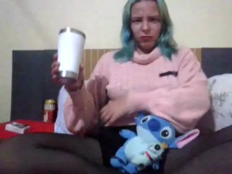 Snapshot of Stich_Linda chatting on June 14, 5:41 am Stich Linda online show from June 14, 5:41 am