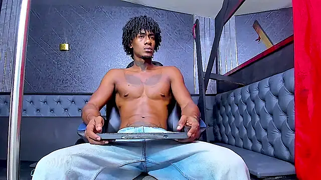 yulian23  online show from July 10, 4:12 am