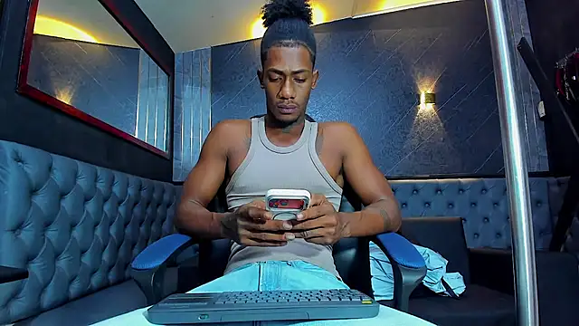 yulian23  online show from July 19, 3:48 am