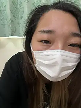Snapshot of MIYABI_CHAN chatting on June 18, 4:22 am MIYABI CHAN online show from June 18, 4:22 am