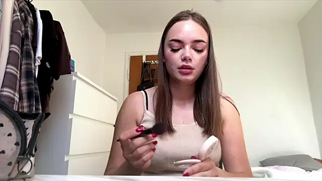 beautifulMira online show from June 18, 7:18 am
