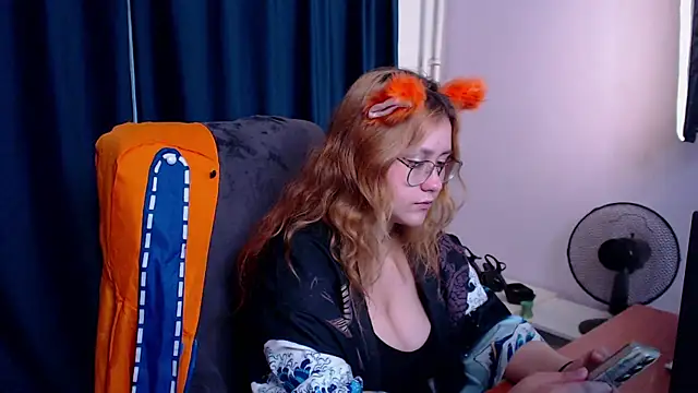 Snapshot of Judith_hypnosiss chatting on June 17, 7:08 am Judith hypnosiss online show from June 17, 7:08 am