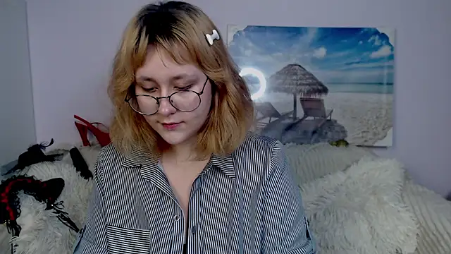 Snapshot of Judith_hypnosiss chatting on July 15, 11:06 am Judith hypnosiss online show from July 15, 11:06 am