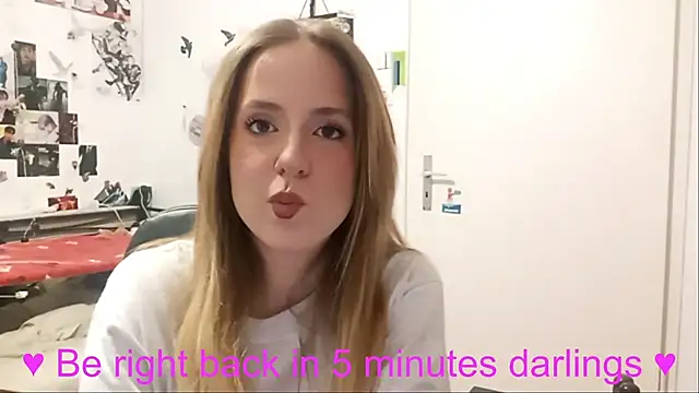 Snapshot of petaljig chatting on June 15, 4:17 pm petaljig online show from June 15, 4:17 pm