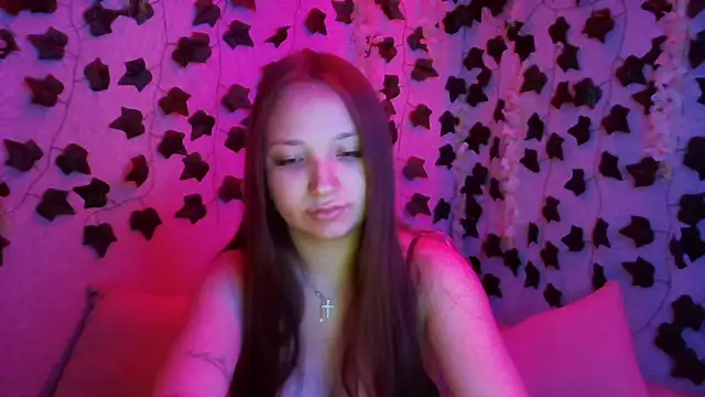 SafinaRose online show from June 25, 2:55 pm