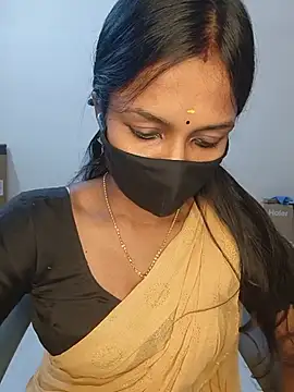 Snapshot of YALINITWO7_TAMIL chatting on July 25, 6:47 pm YALINITWO7 TAMIL online show from July 25, 6:47 pm