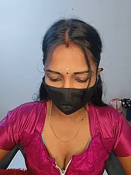 Snapshot of YALINITWO7_TAMIL chatting on July 16, 5:15 am YALINITWO7 TAMIL online show from July 16, 5:15 am