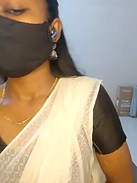 Snapshot of YALINITWO7_TAMIL chatting on July 19, 7:28 am YALINITWO7 TAMIL online show from July 19, 7:28 am