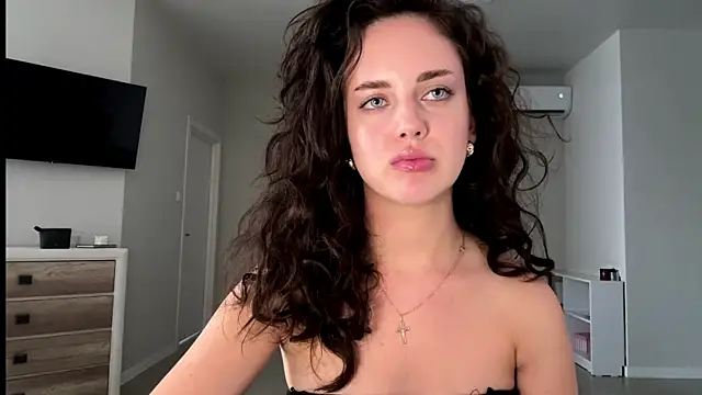 A Milly online show from July 18, 1:20 pm