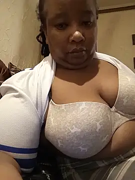 789pret online show from June 16, 10:48 am