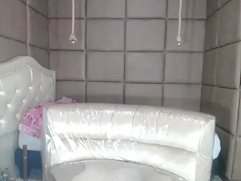 Clarissa Gill online show from July 22, 1:24 pm