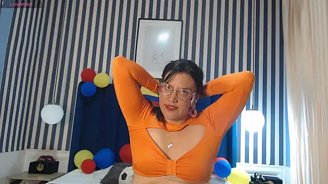 Sallydickinson online show from June 30, 2:06 pm