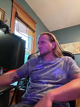 Snapshot of Ragnarrodbrok chatting on June 15, 1:06 am Ragnarrodbrok online show from June 15, 1:06 am