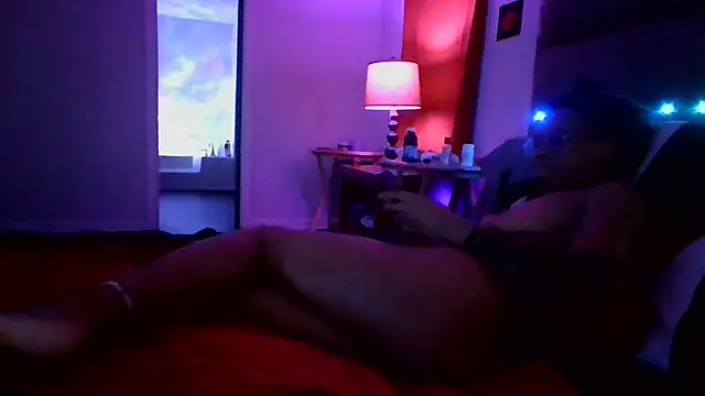 Snapshot of Opal_Rainbow chatting on February 15, 7:51 am Opal Rainbow online show from February 15, 7:51 am