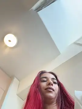 VixenRosse online show from July 19, 5:05 am