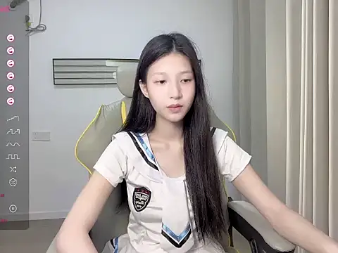 yy-1314 online show from June 17, 12:15 pm