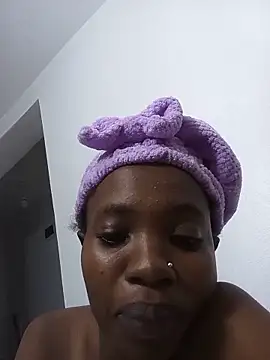littlefrankie online show from June 17, 10:41 pm