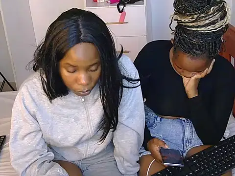 SexyLi  online show from July 2, 3:34 am