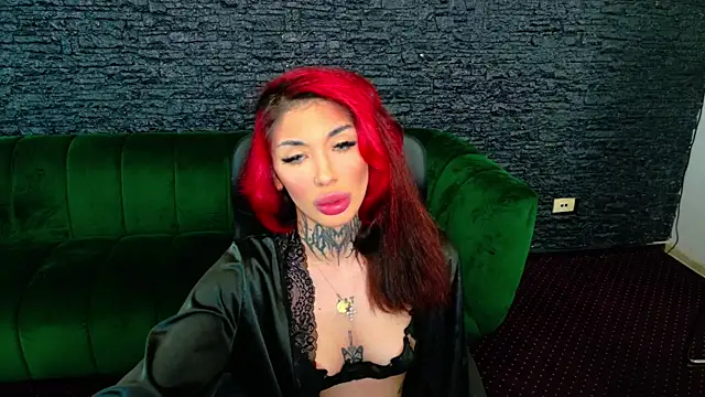 CassyFoxyy online show from August 4, 5:01 am