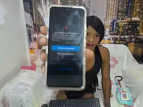 Snapshot of stefania_bragan chatting on July 15, 6:48 pm stefania bragan online show from July 15, 6:48 pm