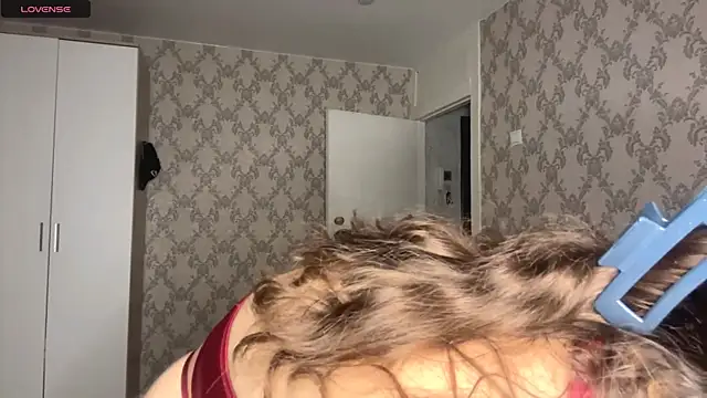 SweetEmber  online show from June 30, 4:01 am