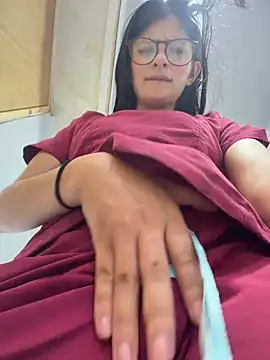 Mia Alanna online show from July 28, 8:52 pm