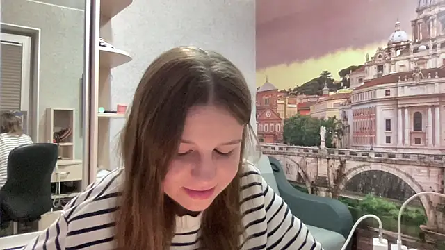 HwaTrippel online show from June 20, 7:19 pm