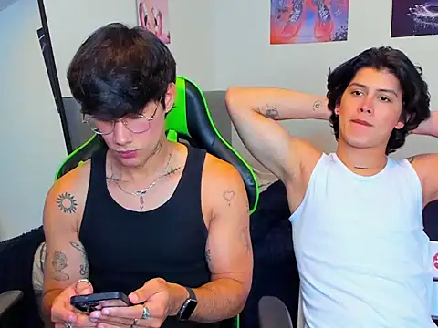 Jim and Lee online show from June 16, 2:44 am