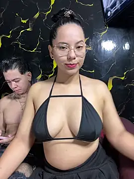 ColombianSexyCouple  online show from July 19, 1:41 pm