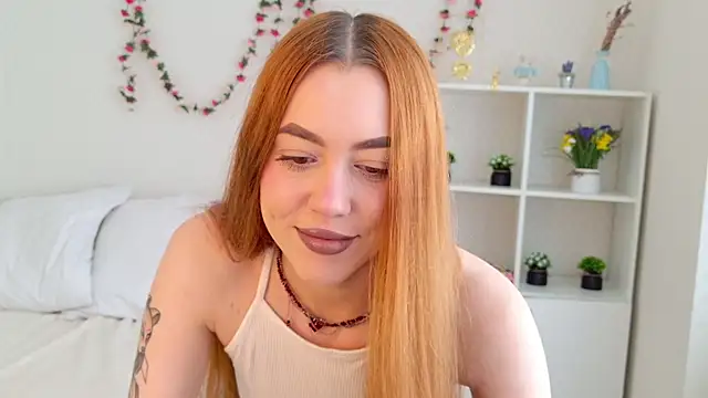 Snapshot of Mirabella_Flower chatting on July 20, 5:26 am Mirabella Flower online show from July 20, 5:26 am