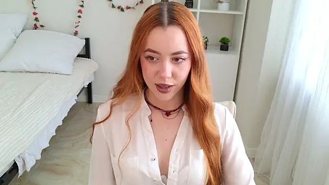 Snapshot of Mirabella_Flower chatting on July 12, 5:41 am Mirabella Flower online show from July 12, 5:41 am