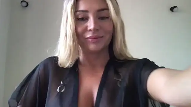 Chloeblond online show from June 30, 3:01 pm
