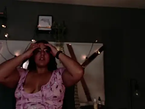 ShelyEvans   online show from June 25, 12:08 am