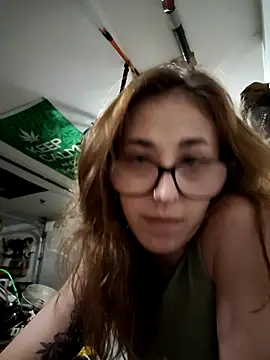 Snapshot of NeedyNina chatting on July 28, 7:37 pm NeedyNina online show from July 28, 7:37 pm