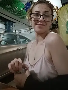 Snapshot of NeedyNina chatting on June 16, 2:06 pm NeedyNina online show from June 16, 2:06 pm